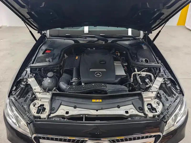 2016 Mercedes-Benz E-Class E 200 L Sport — миниатюра 10