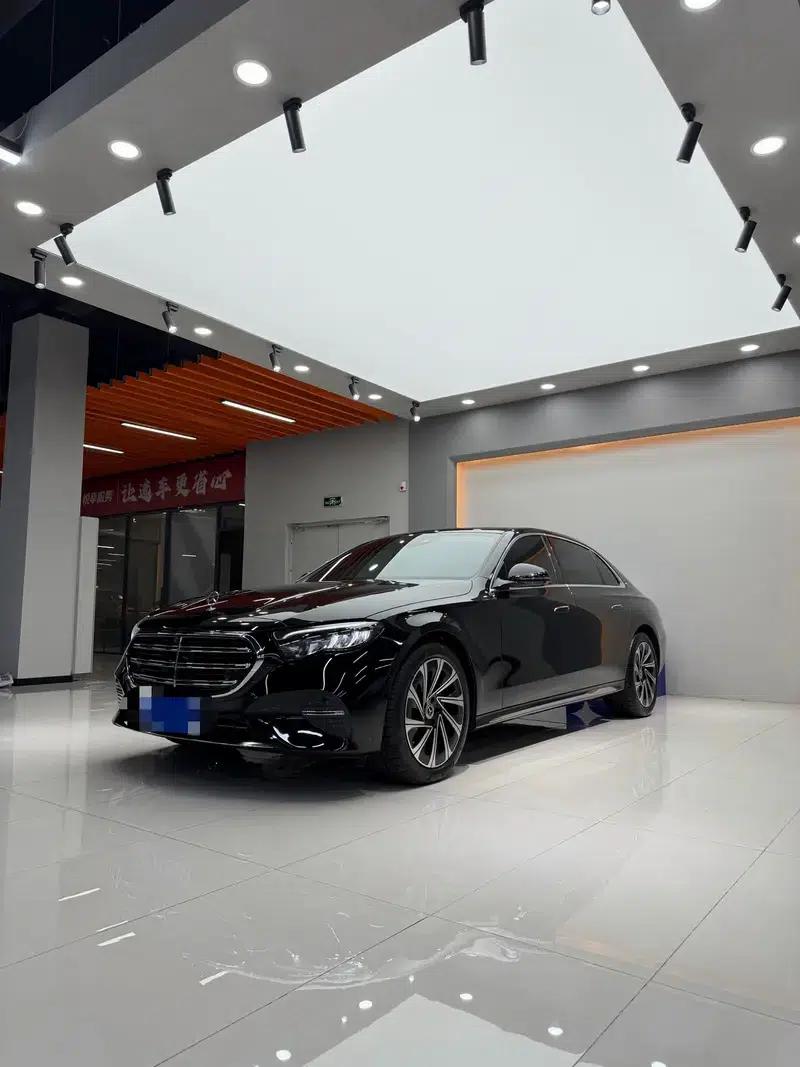 Mercedes-Benz E-Class 2025 E 300 L Premium Sedan — миниатюра 1