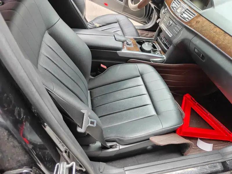 2015 Mercedes-Benz E-Class E 200 L — миниатюра 15
