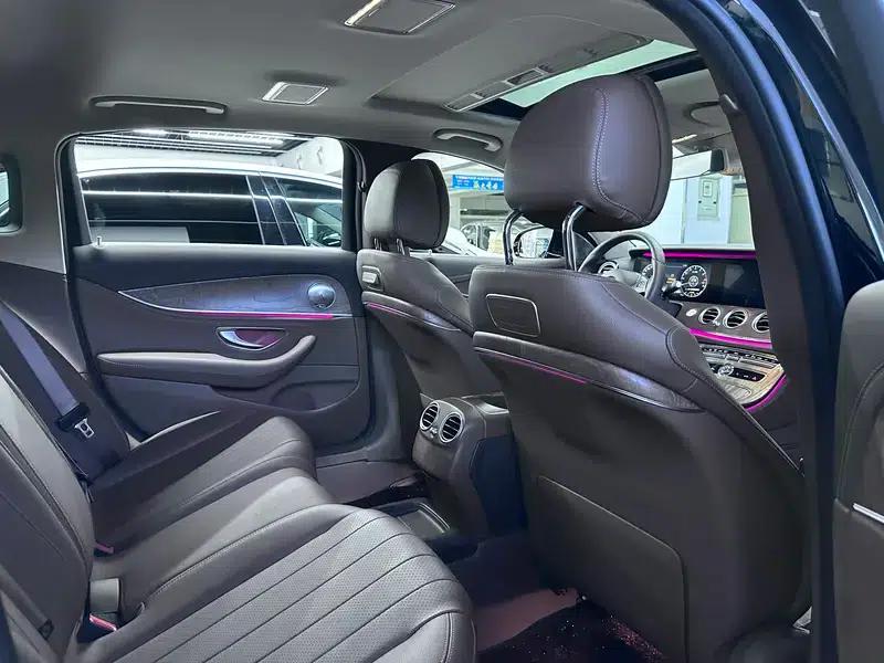2017 Mercedes-Benz E-Class E 300 L Luxury — миниатюра 13