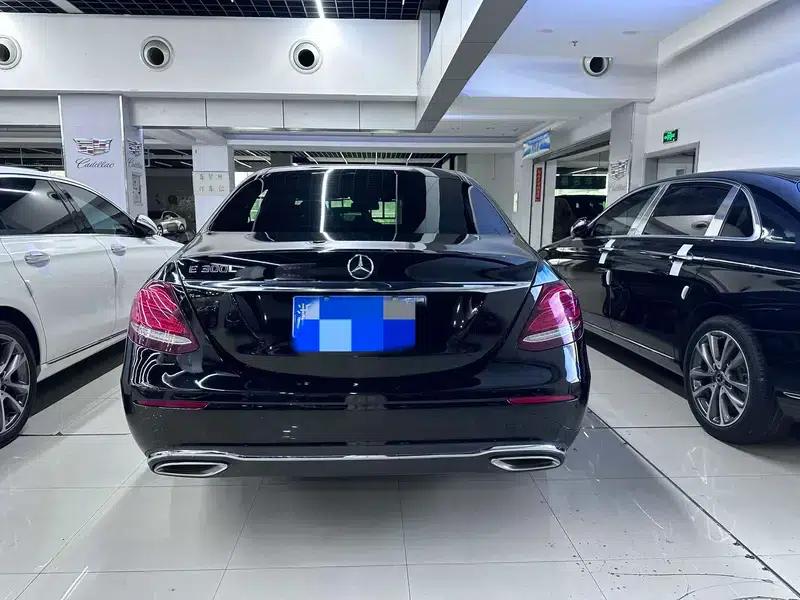 2017 Mercedes-Benz E-Class E 300 L Luxury — миниатюра 5