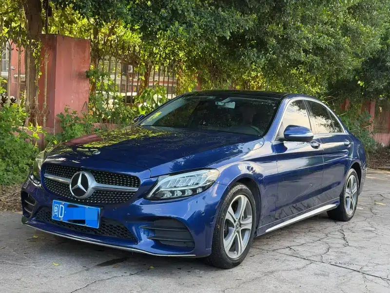 2020 Mercedes-Benz C-Class C 260 L Sport Edition — миниатюра 1