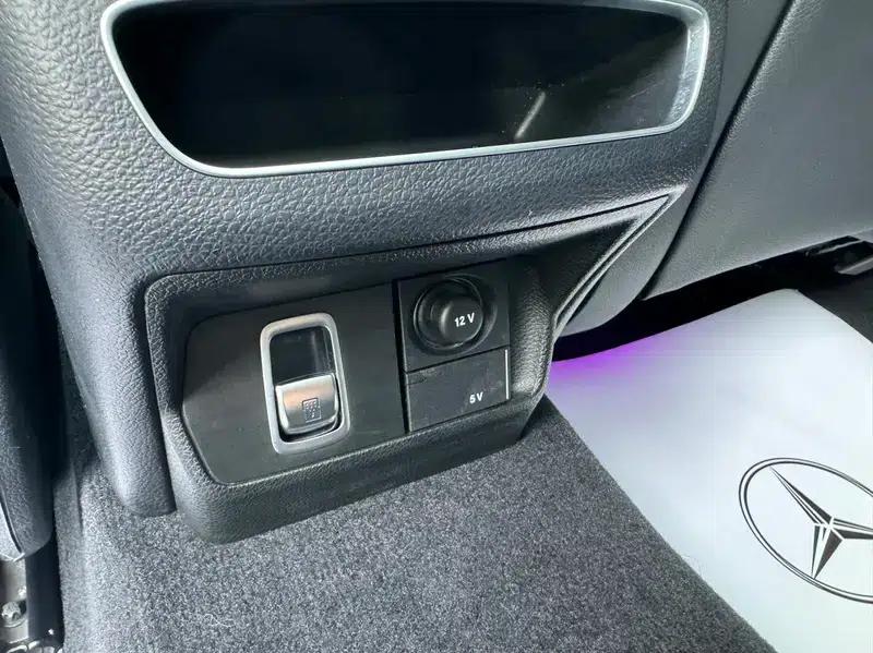 Mercedes-Benz C-Class 2020 Facelift C 260 L Sport Edition — миниатюра 10