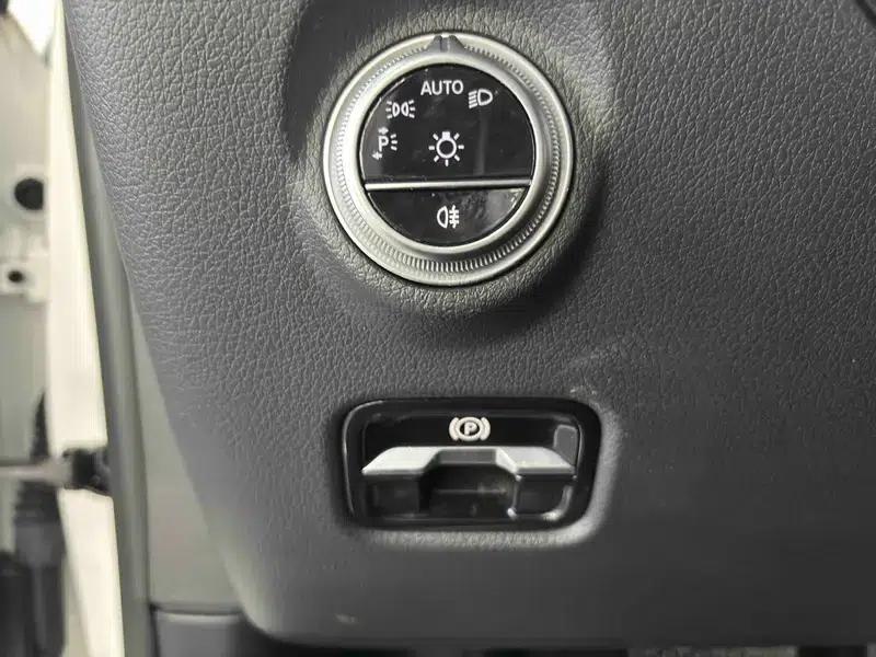Mercedes-Benz C-Class 2024 Facelift C 260 L Sport Night Edition — миниатюра 22