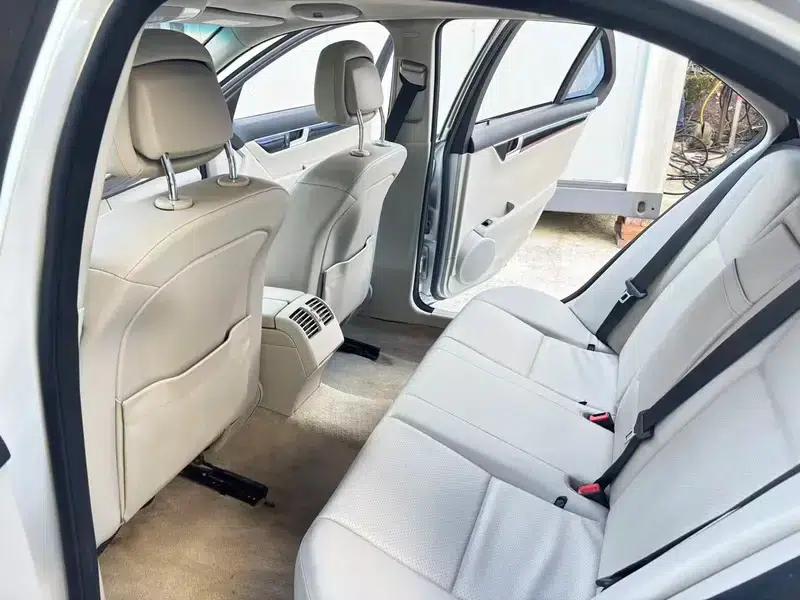 Mercedes-Benz C-Class 2011 C 180K Classic — миниатюра 12
