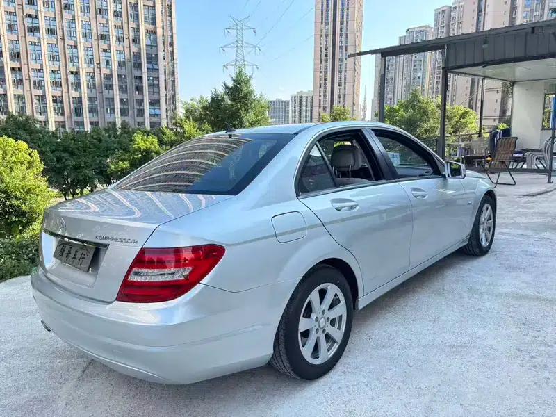 Mercedes-Benz C-Class 2011 C 180K Classic — миниатюра 6