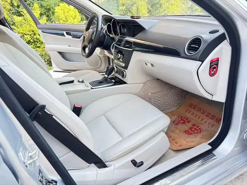 Mercedes-Benz C-Class 2011 C 180K Classic — миниатюра 8