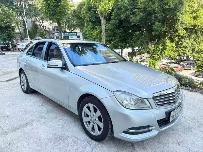 Mercedes-Benz C-Class 2011 C 180K Classic — миниатюра 9