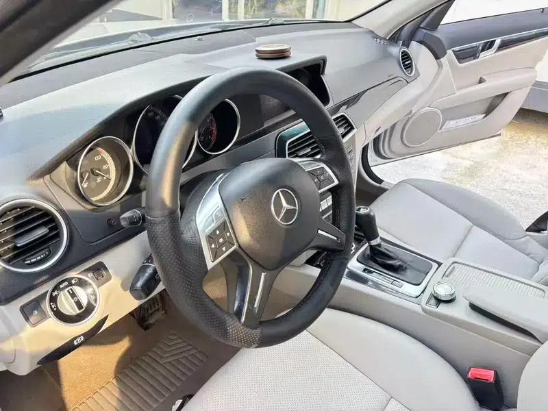 Mercedes-Benz C-Class 2011 C 180K Classic — миниатюра 10