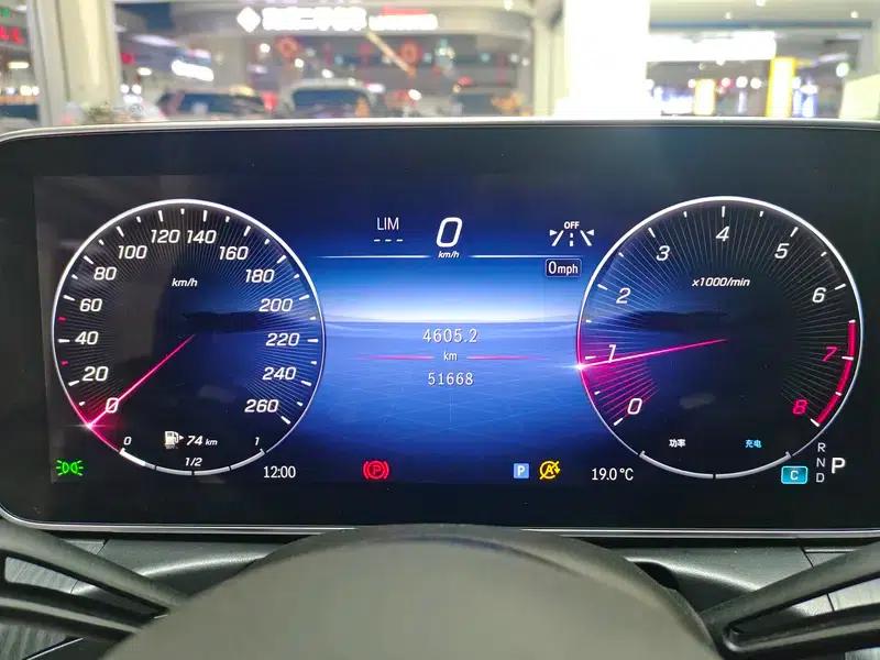Mercedes-Benz C-Class 2023 Facelift C 200 L Sport Edition — миниатюра 18