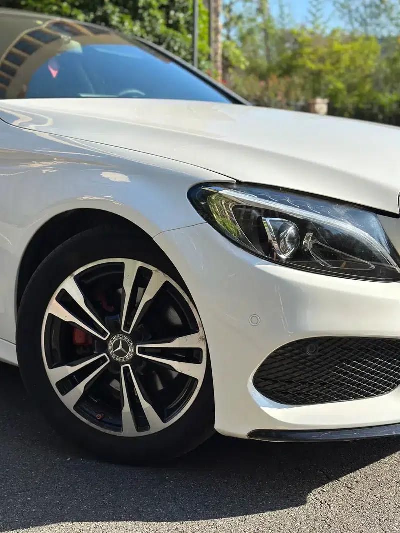 2017 Mercedes-Benz C-Class C 200 Sport Edition — миниатюра 12