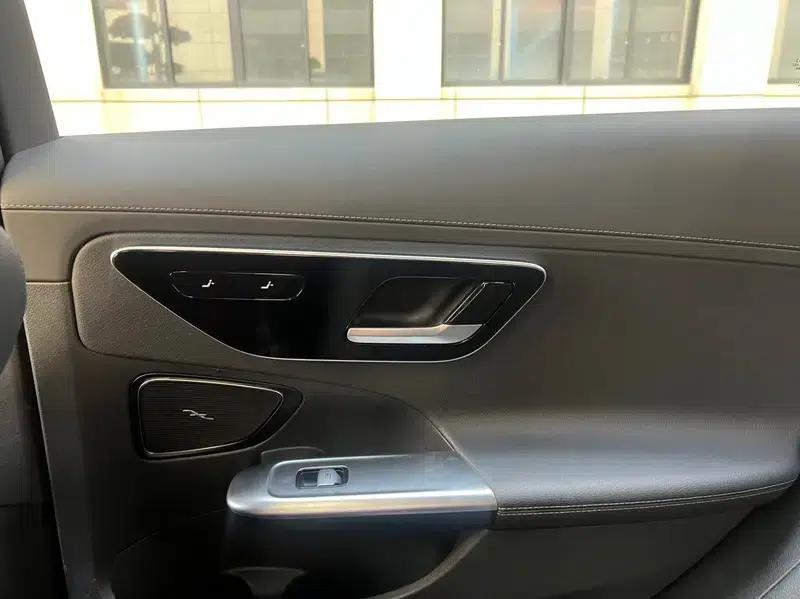 Mercedes-Benz C-Class 2024 Facelift C 200 L Sport Edition — миниатюра 14