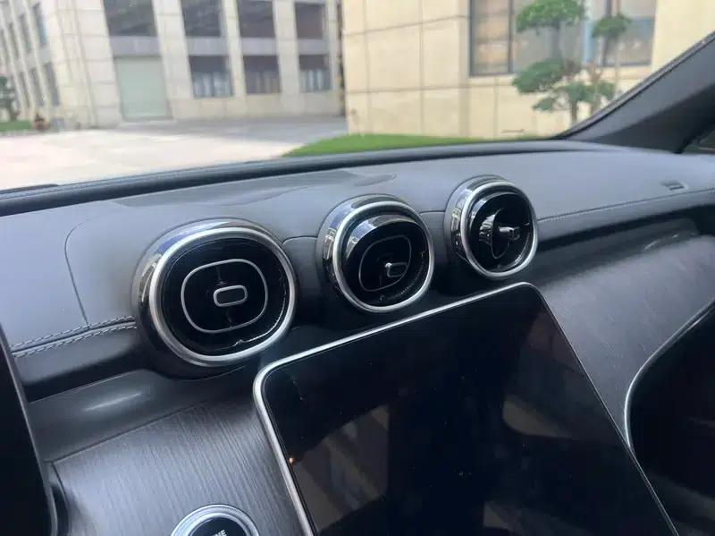 Mercedes-Benz C-Class 2024 Facelift C 200 L Sport Edition — миниатюра 17