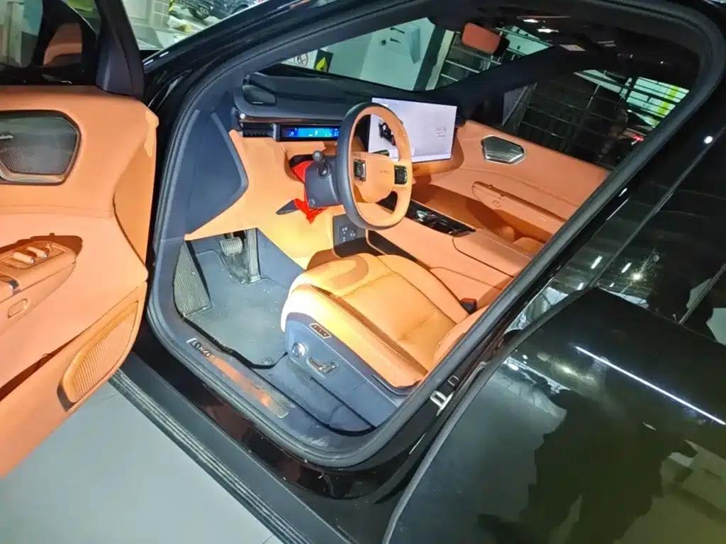 Lynk & Co 900 2025 1.5T Ultra 6-seater — миниатюра 23