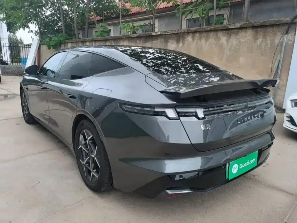 Lynk & Co Z10 2024 Model 95kWh 766km Rear-Wheel Drive Max — миниатюра 5