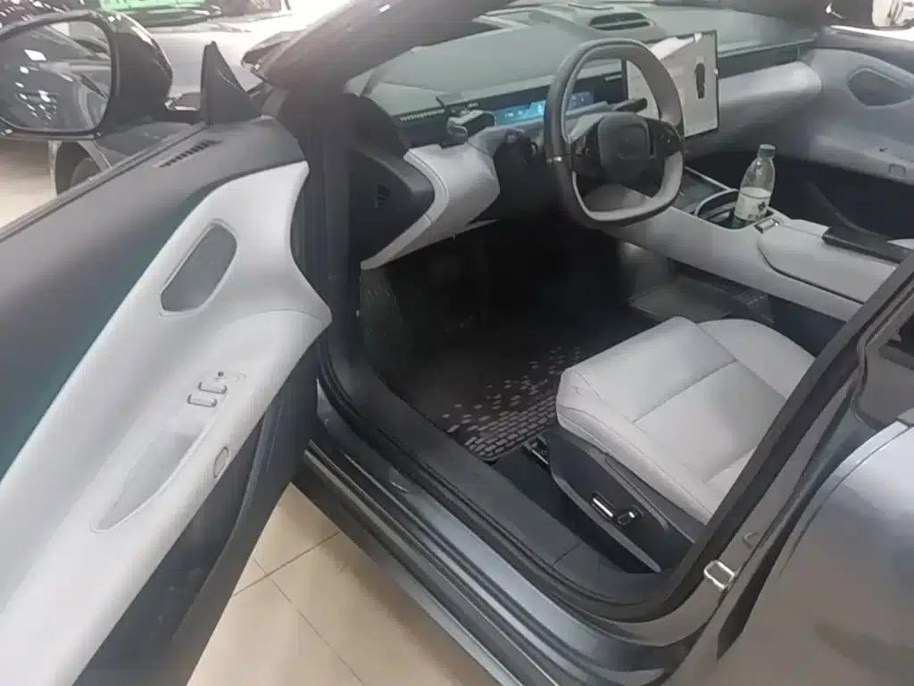 Lynk & Co Z10 2024 Model 95kWh 766km Rear-Wheel Drive Max — миниатюра 16