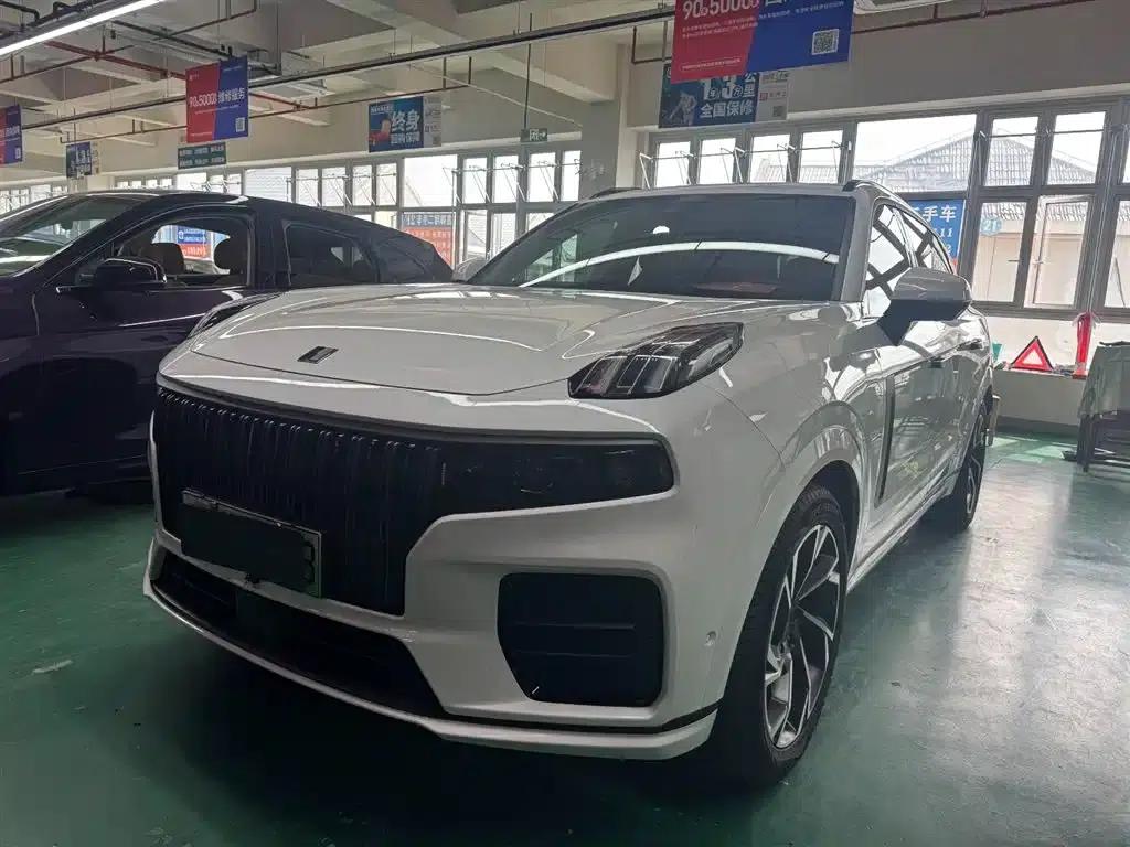 Lynk & Co 09 EM-P 2021 2.0T PHEV Halo 6-seater — миниатюра 1