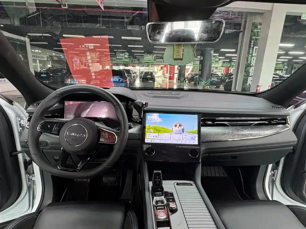 Lynk & Co 09 EM-P 2021 2.0T PHEV Halo 6-seater — миниатюра 3