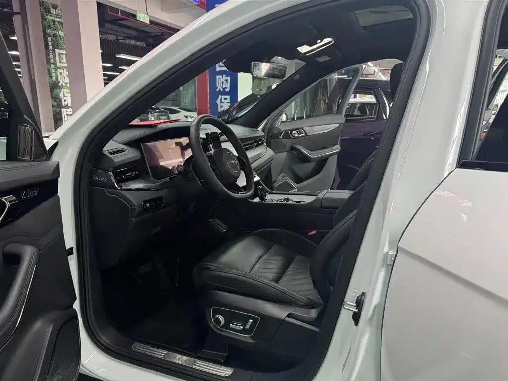Lynk & Co 09 EM-P 2021 2.0T PHEV Halo 6-seater — миниатюра 6