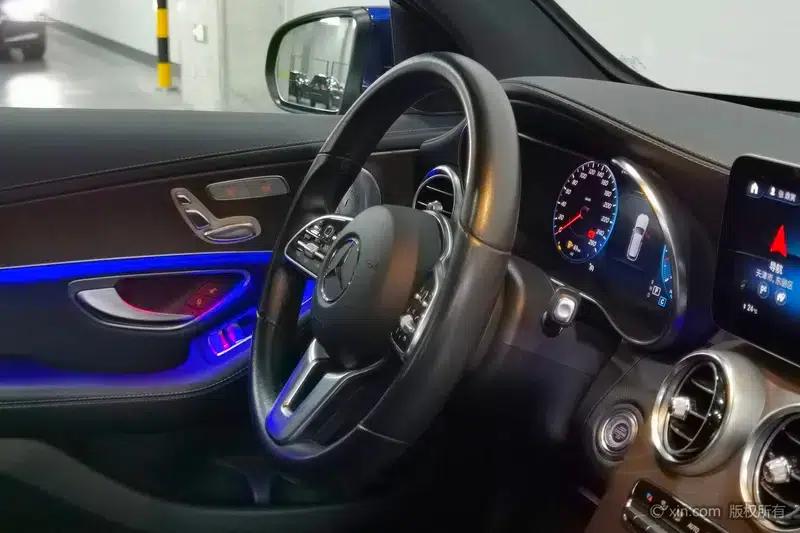 2020 Mercedes-Benz GLC 260 L 4MATIC Luxury — миниатюра 17