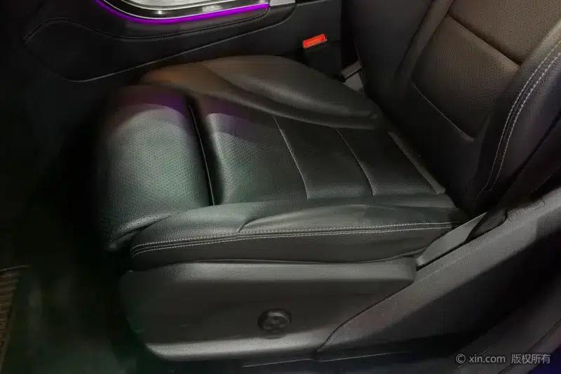 2020 Mercedes-Benz GLC 260 L 4MATIC Luxury — миниатюра 19