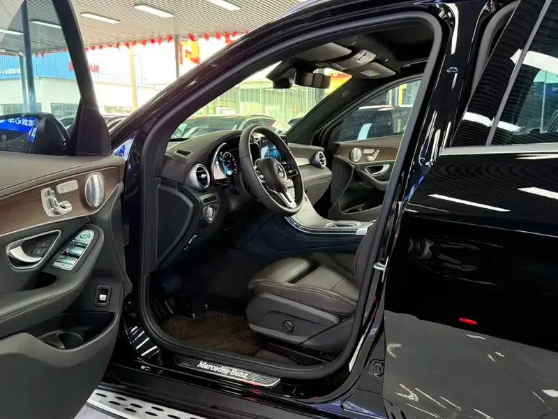 2021 Mercedes-Benz GLC 300 L 4MATIC Dynamic — миниатюра 12