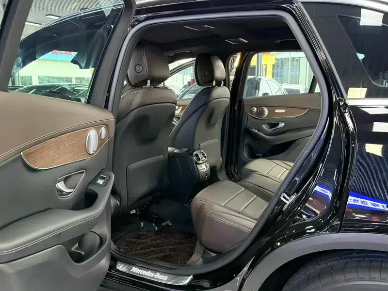 2021 Mercedes-Benz GLC 300 L 4MATIC Dynamic — миниатюра 13