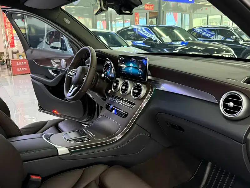 2021 Mercedes-Benz GLC 300 L 4MATIC Dynamic — миниатюра 10