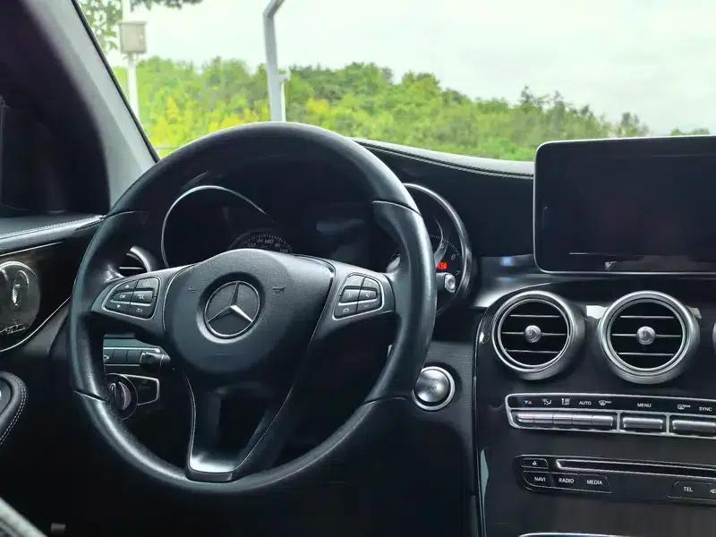 2017 Mercedes-Benz GLC 260 4MATIC Luxury — миниатюра 15
