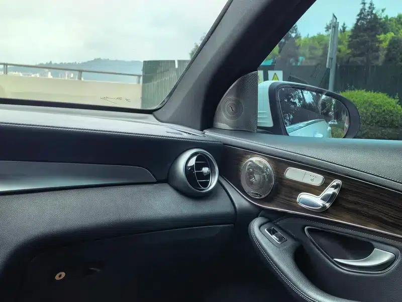 2017 Mercedes-Benz GLC 260 4MATIC Luxury — миниатюра 16