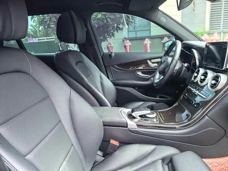 2017 Mercedes-Benz GLC 260 4MATIC Luxury — миниатюра 18