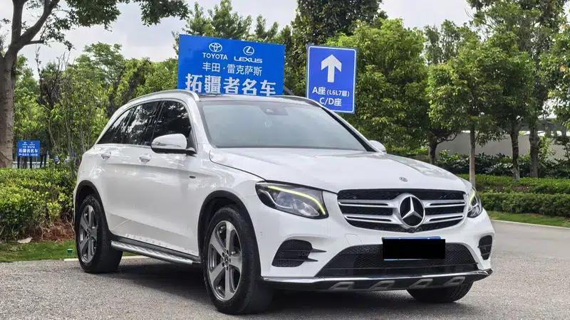 2017 Mercedes-Benz GLC 260 4MATIC Luxury — миниатюра 3