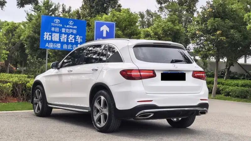 2017 Mercedes-Benz GLC 260 4MATIC Luxury — миниатюра 4