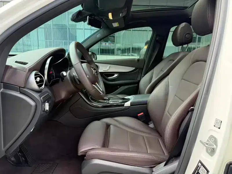 2020 Mercedes-Benz GLC 260 L 4MATIC Dynamic — миниатюра 13