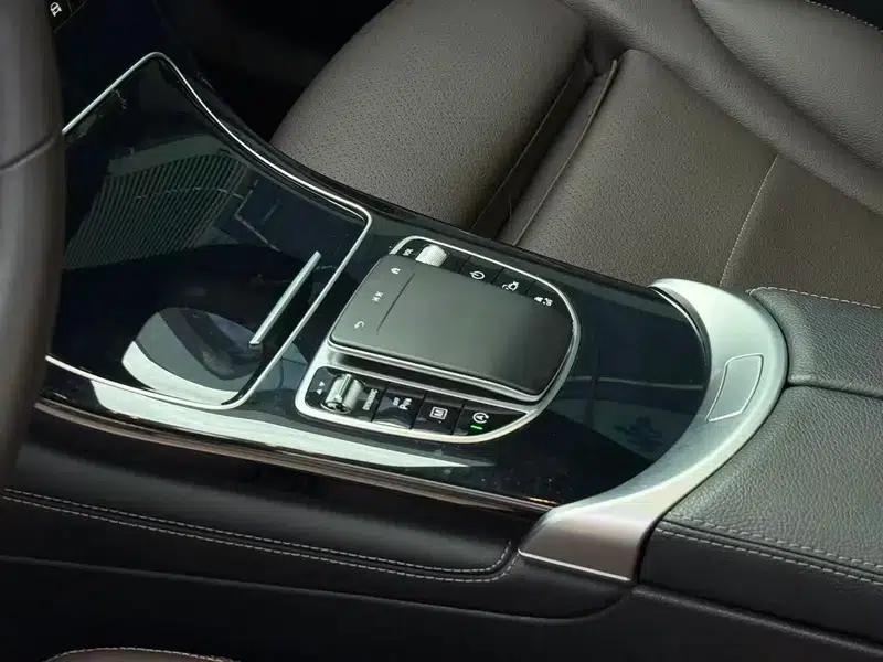 2020 Mercedes-Benz GLC 260 L 4MATIC Dynamic — миниатюра 9