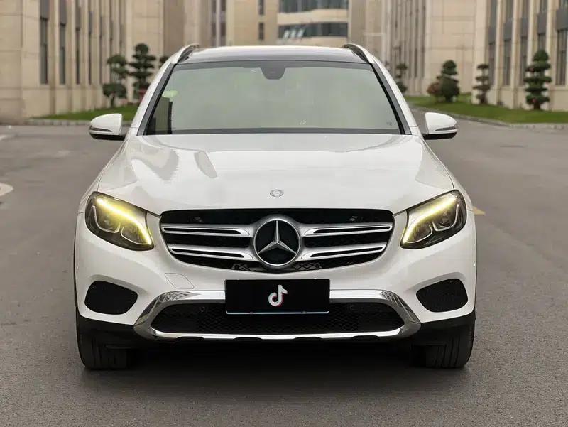 2017 Mercedes-Benz GLC 200 4MATIC — миниатюра 2
