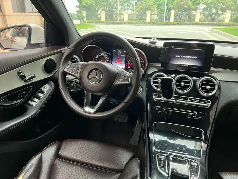 2017 Mercedes-Benz GLC 200 4MATIC — миниатюра 13