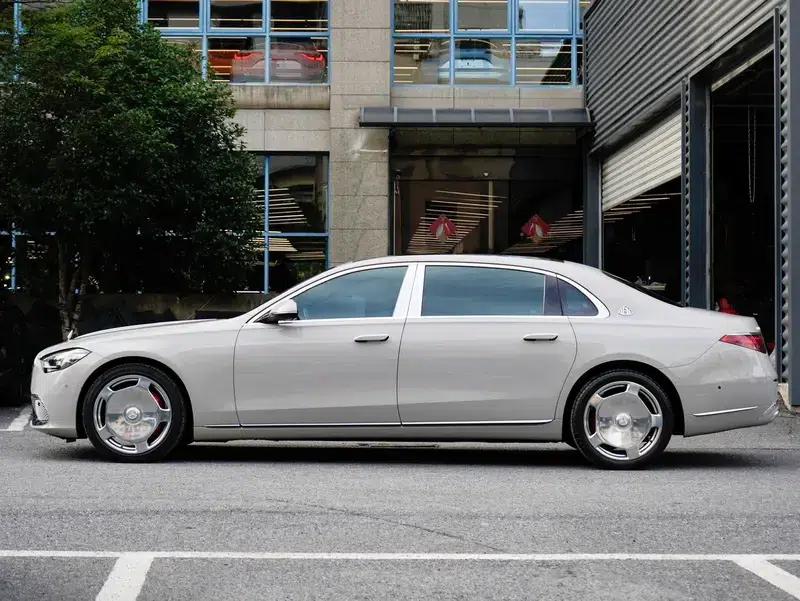 2023 Maybach S-Class S 480 4MATIC — миниатюра 3