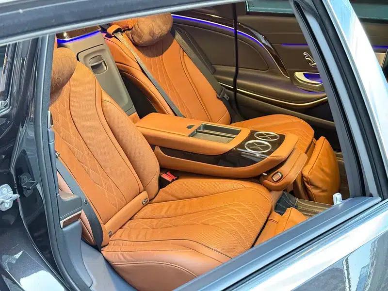 Maybach S-Class 2020 S 450 4MATIC Collector's Edition — миниатюра 6