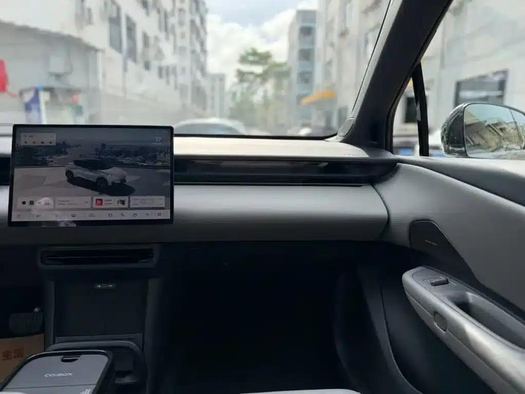 Lynk & Co Z20 2025 Model 530km RWD Max Sunrise Edition — миниатюра 7