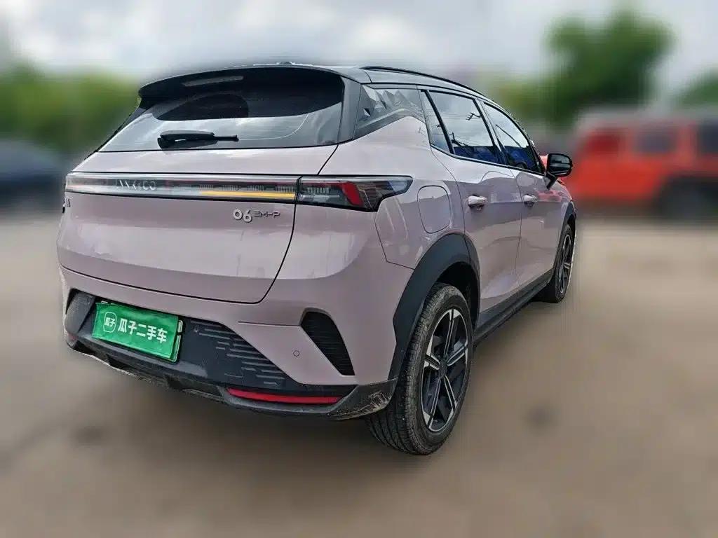 Lynk & Co 06 EM-P 2023 Model, EM-P 126km Long Range Halo — миниатюра 5