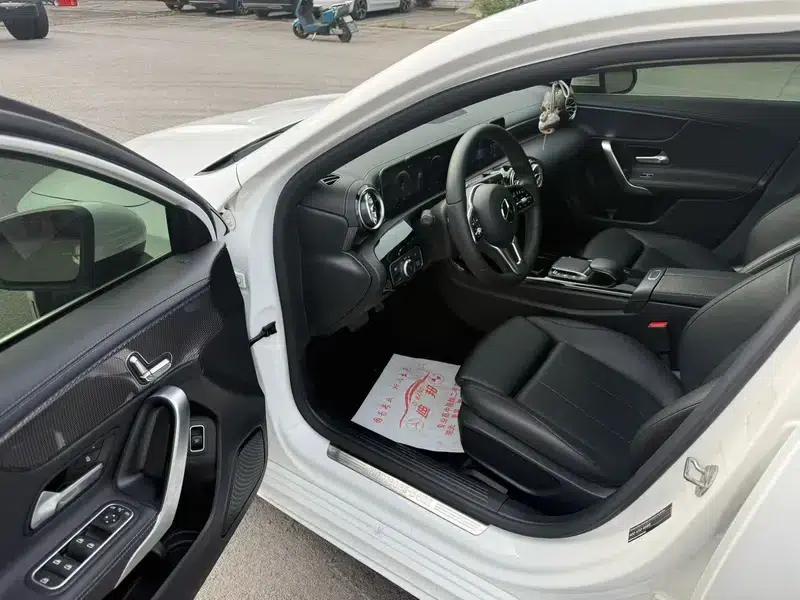 Mercedes-Benz A-Class 2020 Facelift A 200 L Sport Sedan Fashion Model — миниатюра 8