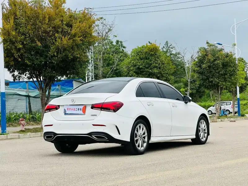 Mercedes-Benz A-Class 2021 A 200 L Sport Sedan Fashion Edition — миниатюра 6