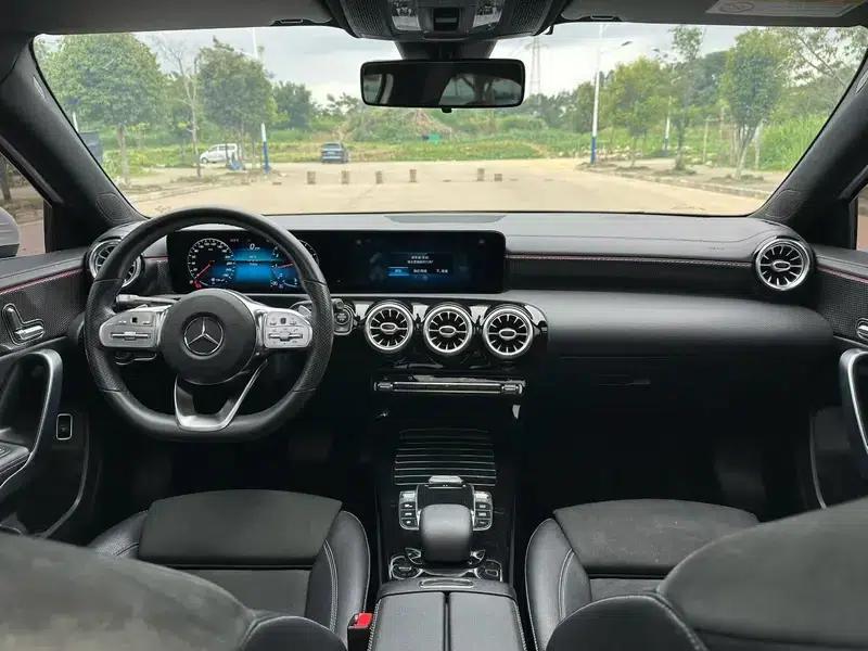 Mercedes-Benz A-Class 2021 A 200 L Sport Sedan Fashion Edition — миниатюра 7