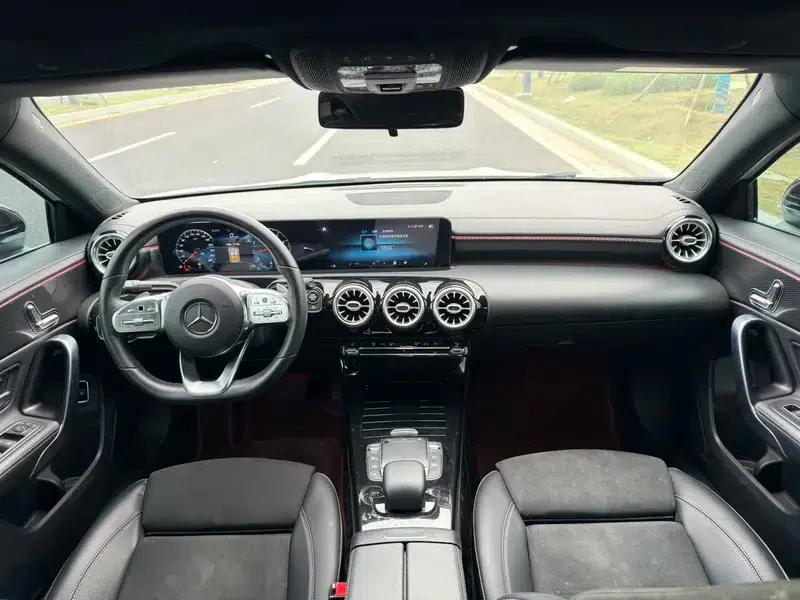 Mercedes-Benz A-Class 2021 A 200 L Sport Sedan Fashion Edition — миниатюра 12