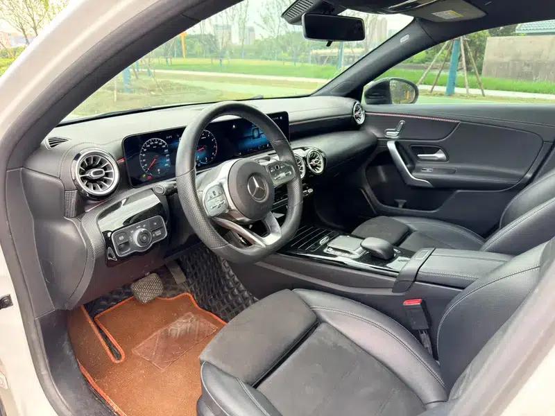 Mercedes-Benz A-Class 2021 A 200 L Sport Sedan Fashion Edition — миниатюра 13