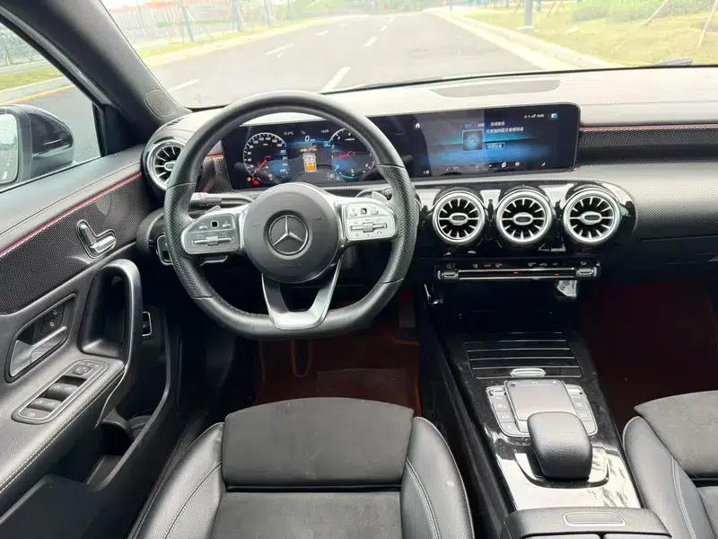 Mercedes-Benz A-Class 2021 A 200 L Sport Sedan Fashion Edition — миниатюра 14