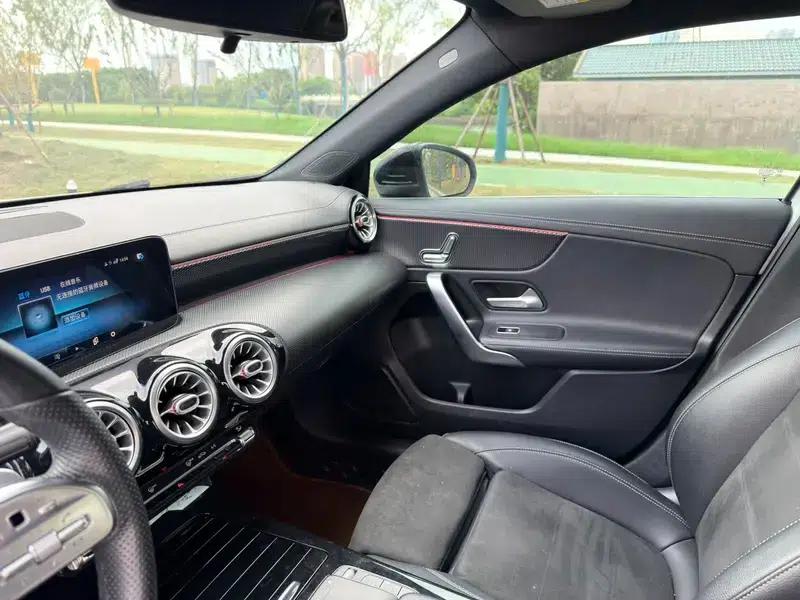 Mercedes-Benz A-Class 2021 A 200 L Sport Sedan Fashion Edition — миниатюра 17