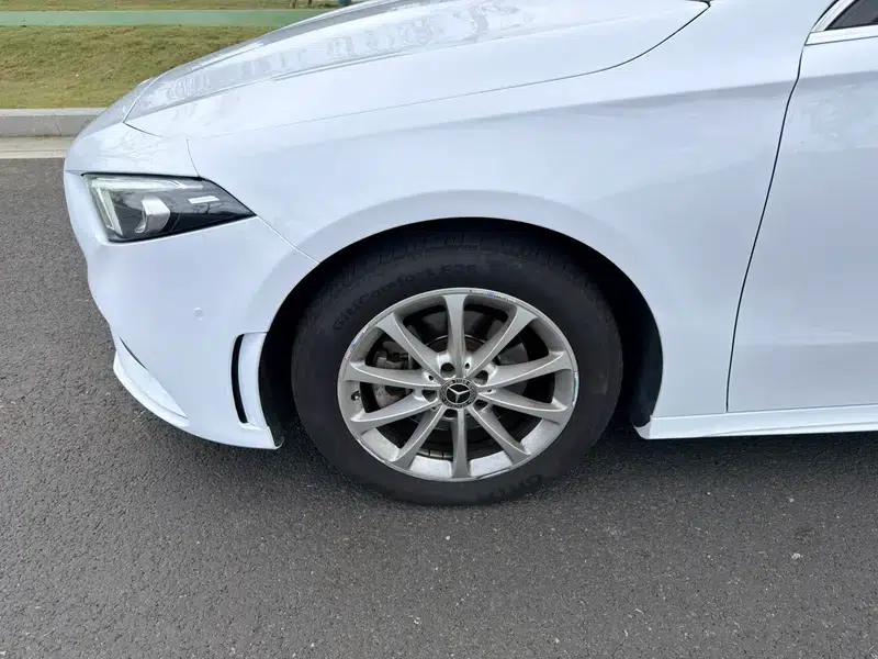 Mercedes-Benz A-Class 2021 A 200 L Sport Sedan Fashion Edition — миниатюра 10