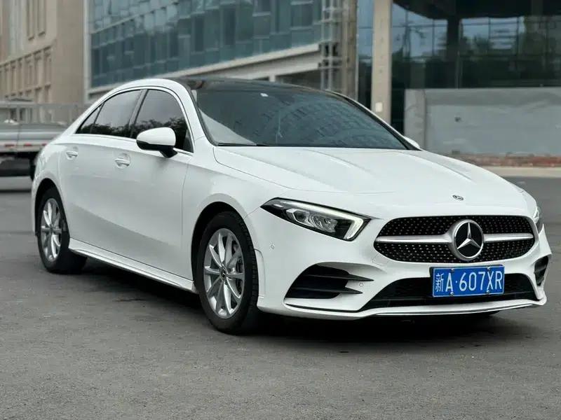 Mercedes-Benz A-Class 2020 A 200 L Sport Sedan — миниатюра 3